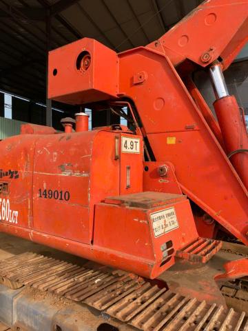Bãi đang sẵn rất nhiều máy công trình to nhỏ đủ loại cho các anh em lựa chọn