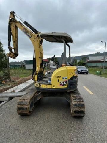 Làm hết công trình e bán máy Yanmar 40 -5b đời 2012 xich guốc cao xu Làm hết công trình e bán máy Yanmar 40 -5b đời 2012 xich guốc cao xu