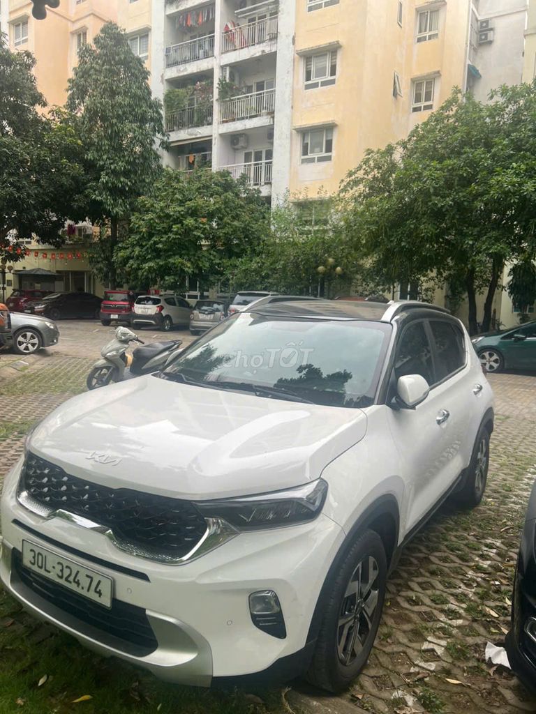 ban kia sonet lux 1.5 at doi 2023 (dang ky 1/2024)
