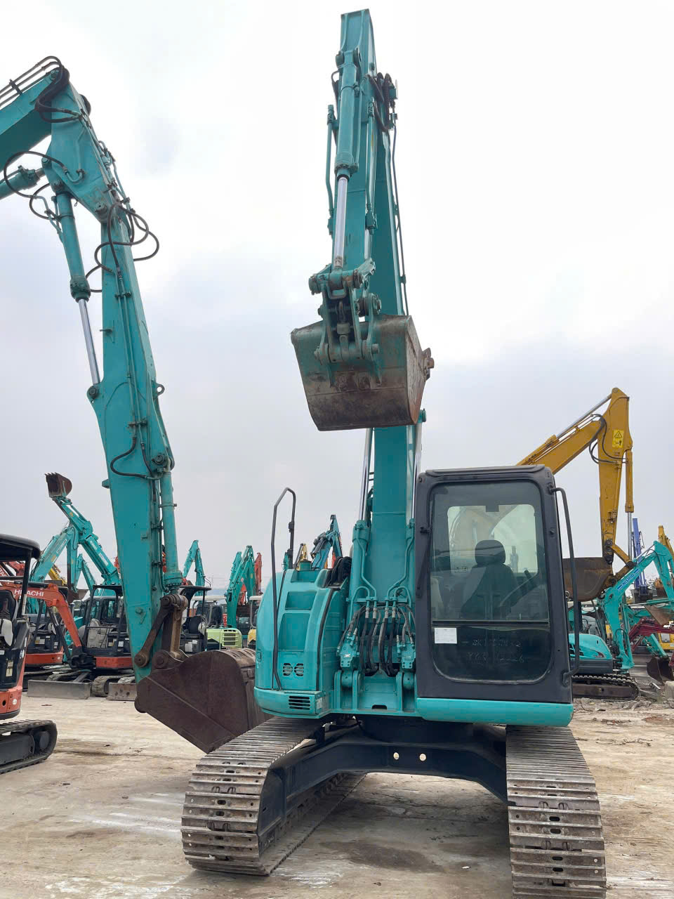 ban may sk135sr-2 may bai nhat kha net