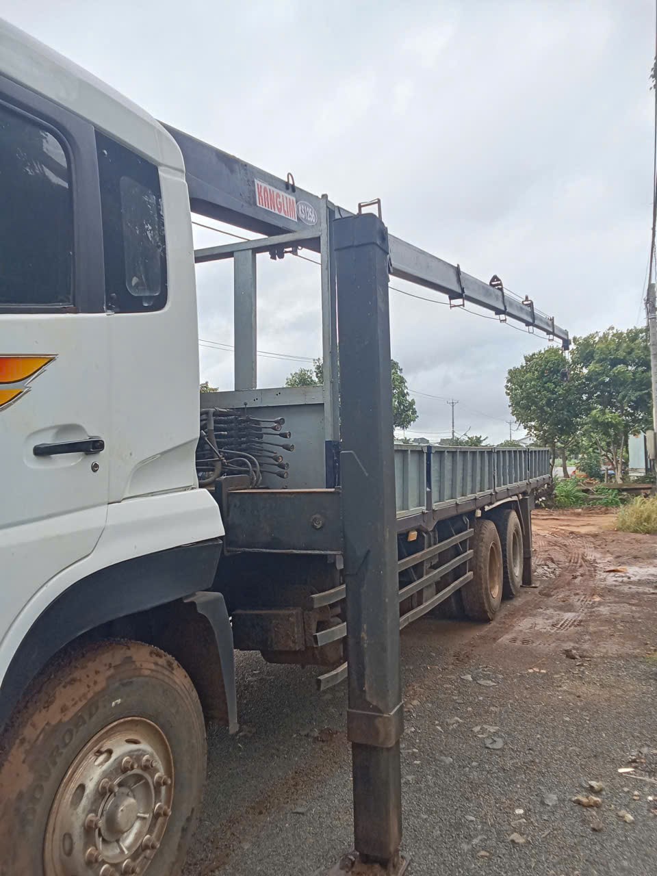 ban xe tai cau dongfeng sx207