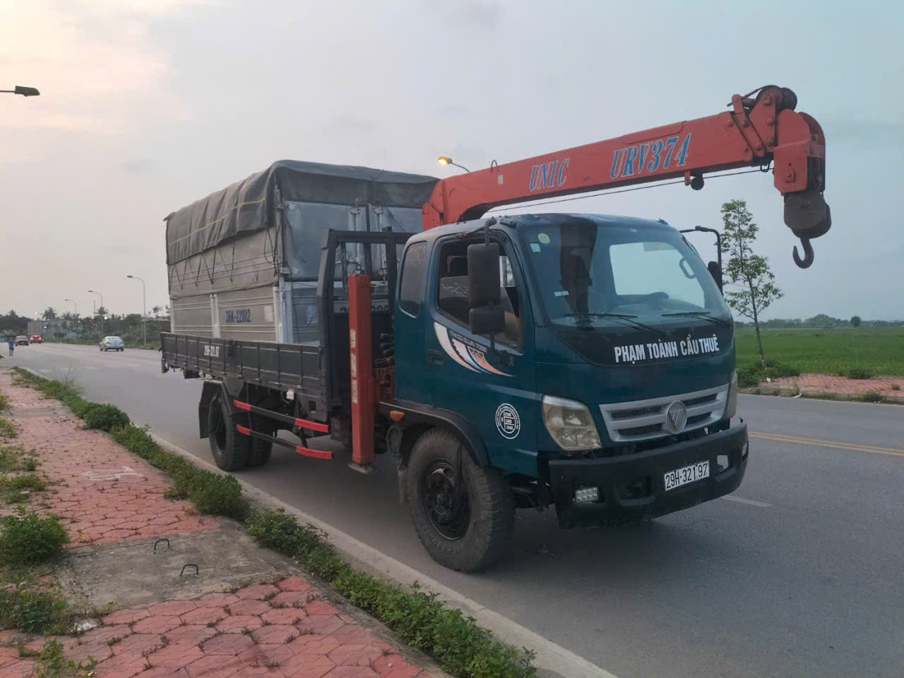 ban xe tai thaco olin 700 sx2010