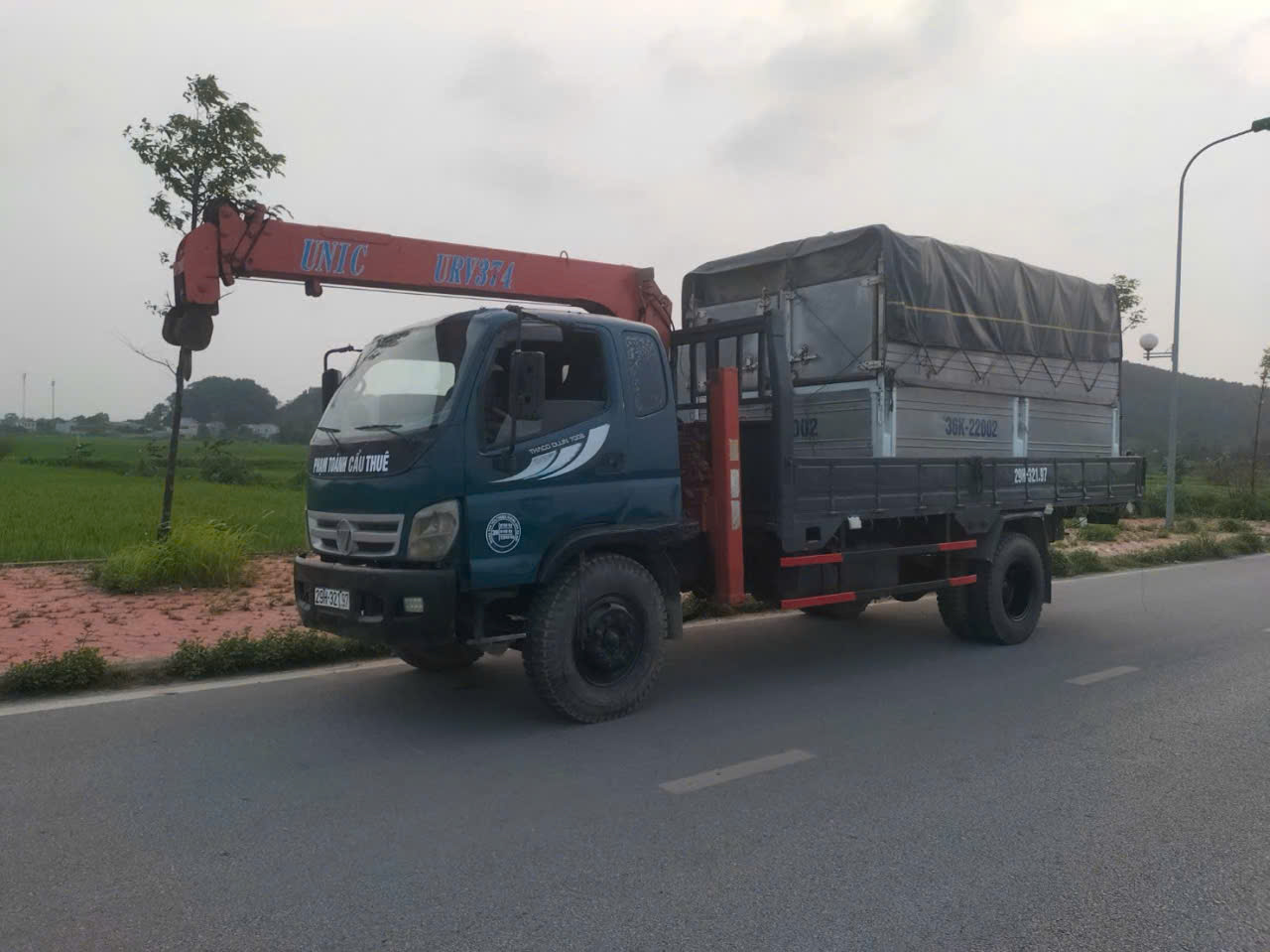ban xe tai thaco olin 700 sx2010