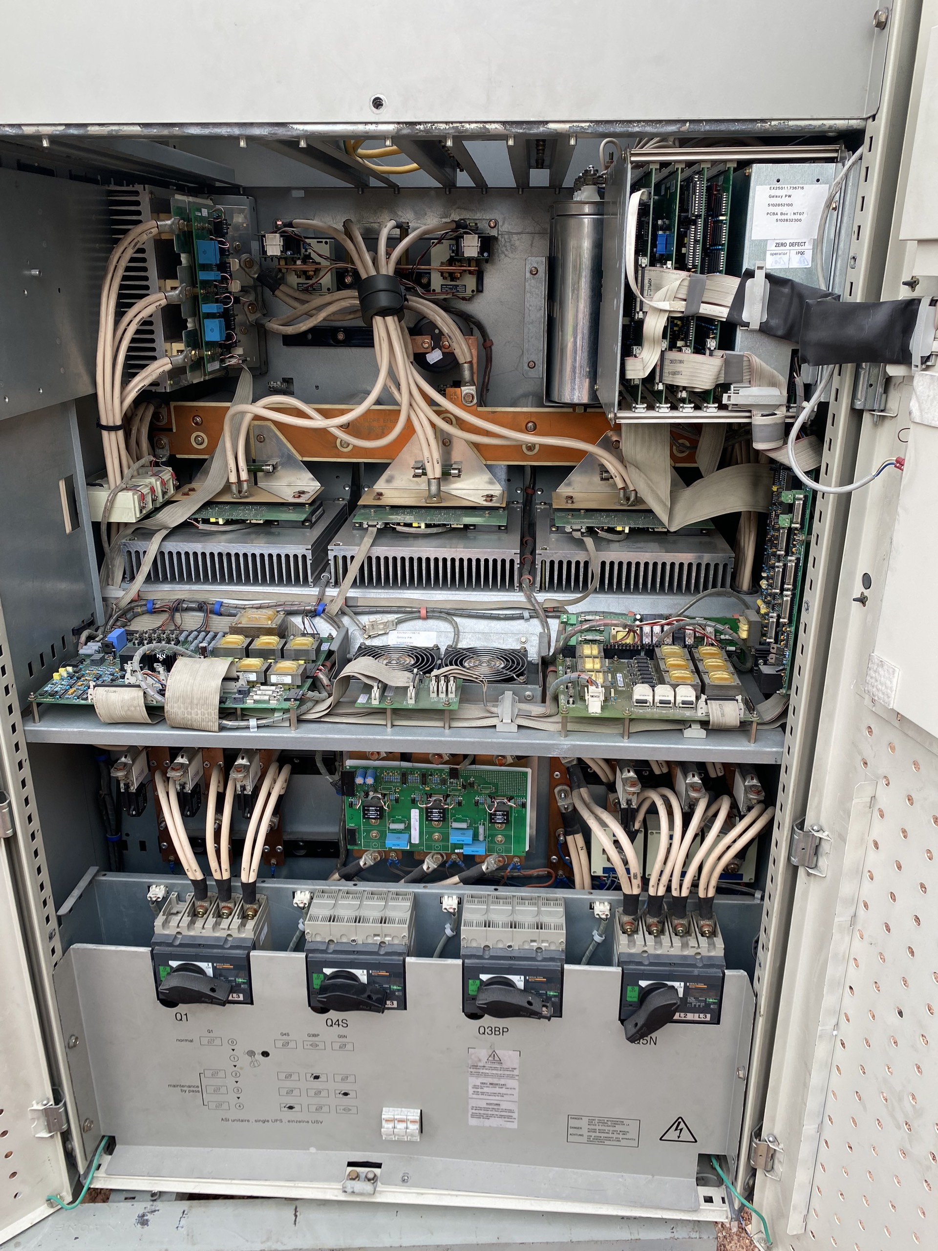 can ban 3 tu luu dien ups 80kva