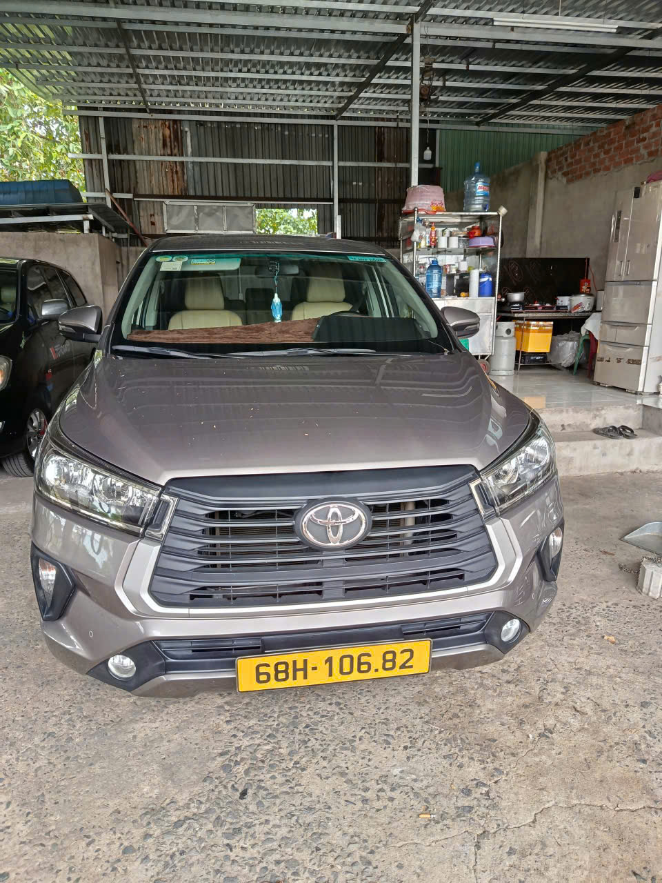 can cho cong ty ,doanh nghiep thue dai han xe innova e 2021 kem lai xe