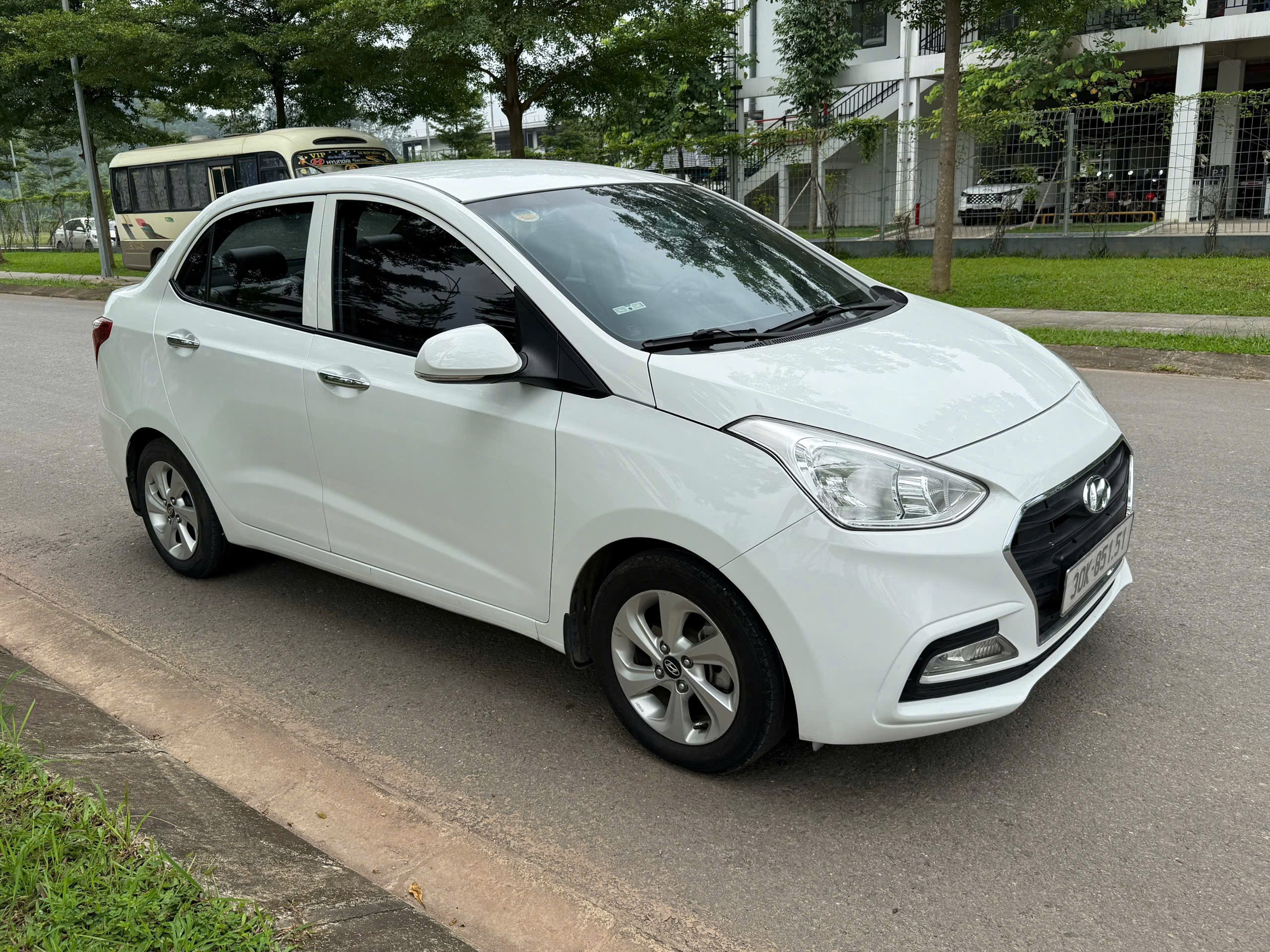 huyndai i10 sx 2019 sen dan so san ban du