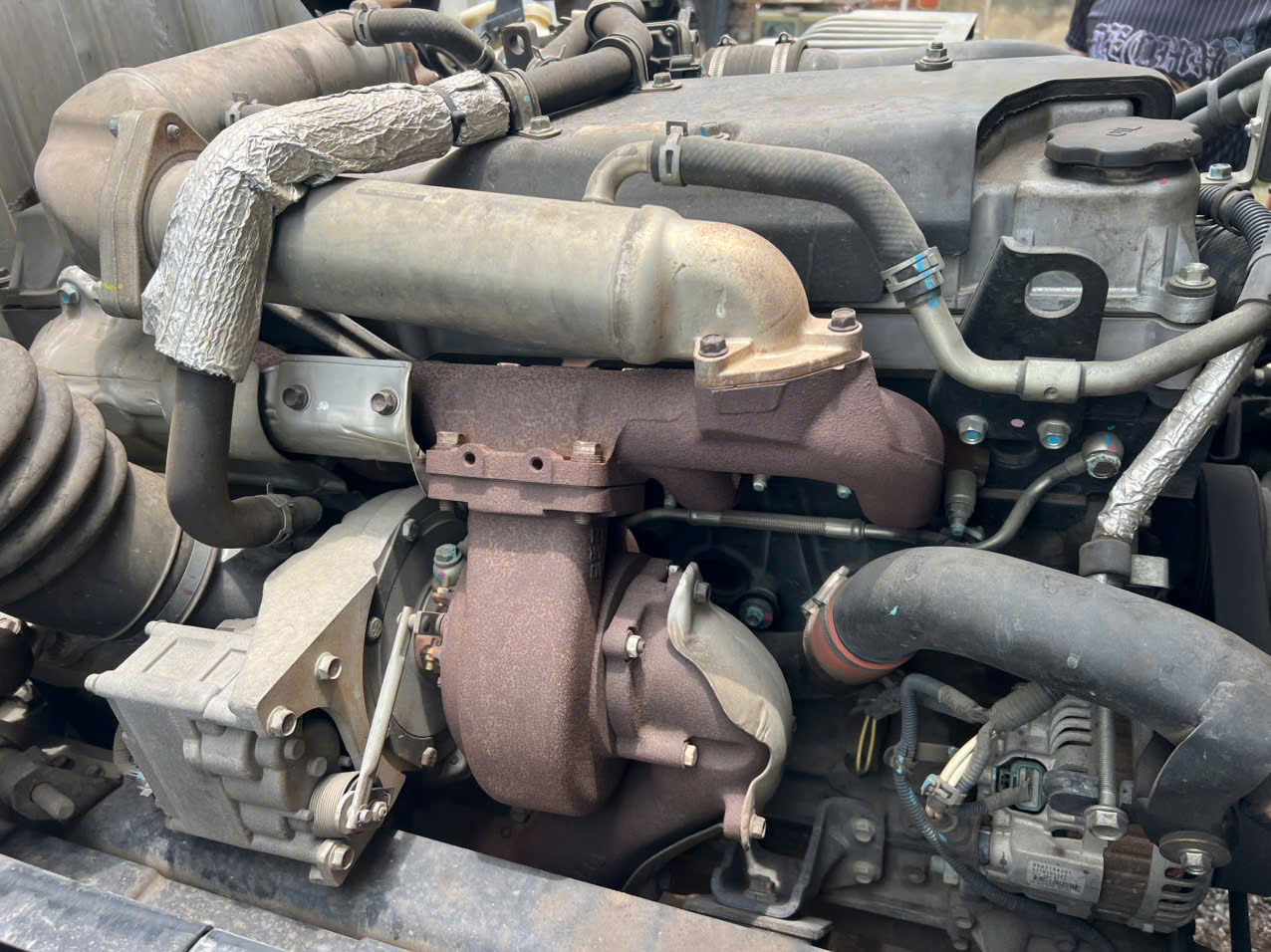 isuzu 3 chan sx 2021 chieu cao 4m thung nhom