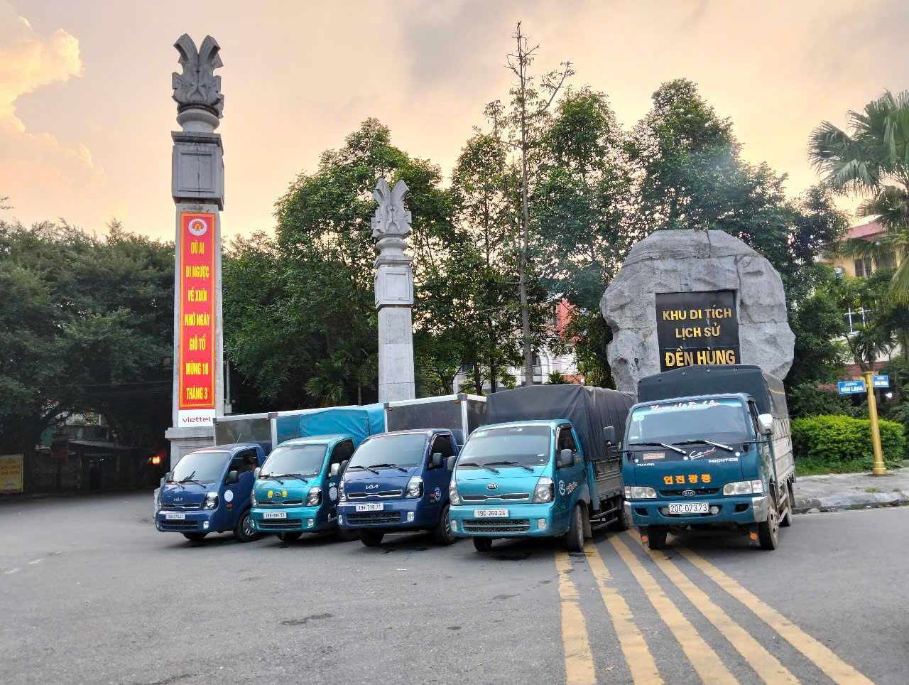 nha xe hung giang nhan cho hang va thao gio nha cua tron goi